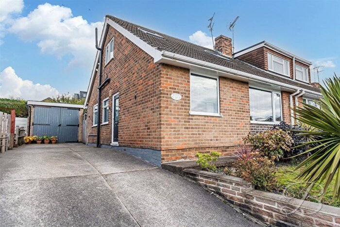 3 Bedroom Semi-detached Bungalow For Sale In Budby Avenue, Mansfield, NG18