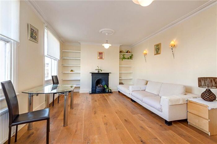 2 Bedroom Apartment To Rent In Bolton Road, St Johns Wood, NW8