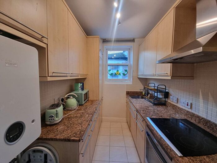 1 Bedroom Flat To Rent In Hampden Road, Hornsey, N8