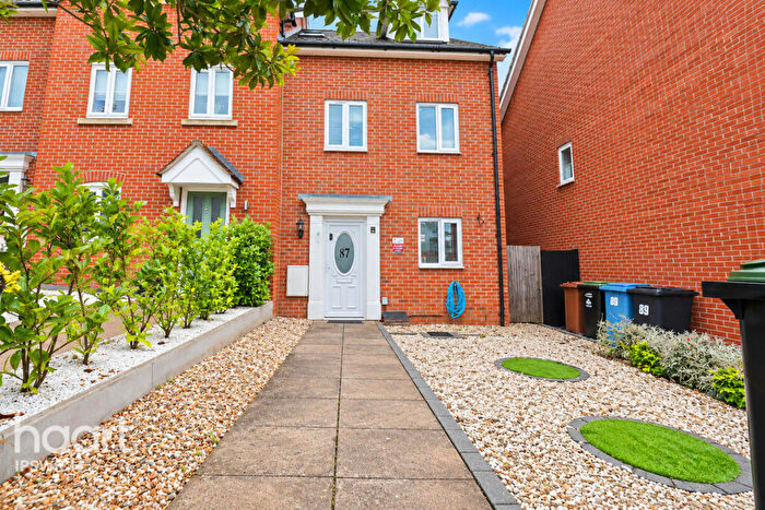 3 Bedroom Town House For Sale In Coral Drive, Ipswich, IP1
