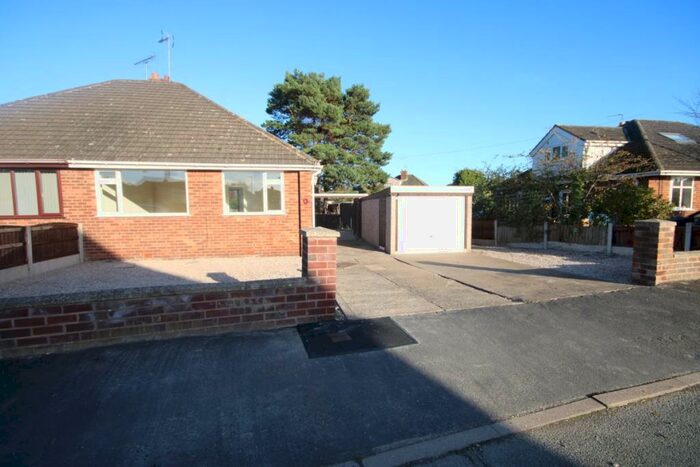 2 Bedroom Property To Rent In Clair Avenue, Sandycroft, Deeside, CH5