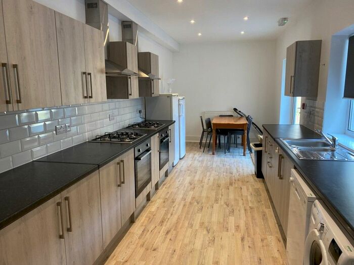 8 Bedroom Property To Rent In Seaton Avenue, Mutley, Plymouth, PL4