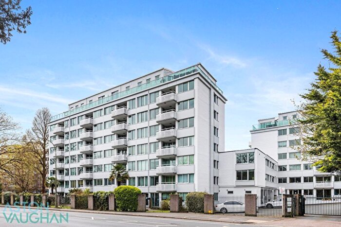 3 Bedroom Flat To Rent In London Road, Preston, Brighton, BN1