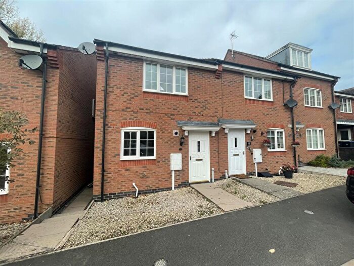 2 Bedroom Semi Detached House For Sale In Erringtons Close, Oadby, Leicester, LE2