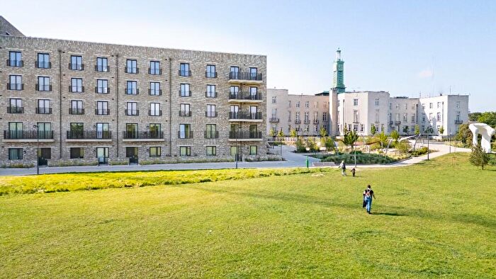 1 Bedroom Apartment For Sale In Forest Road, Walthamstow, E17