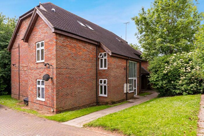 1 Bedroom Flat For Sale In Wychdell, Broughton Court, SG2