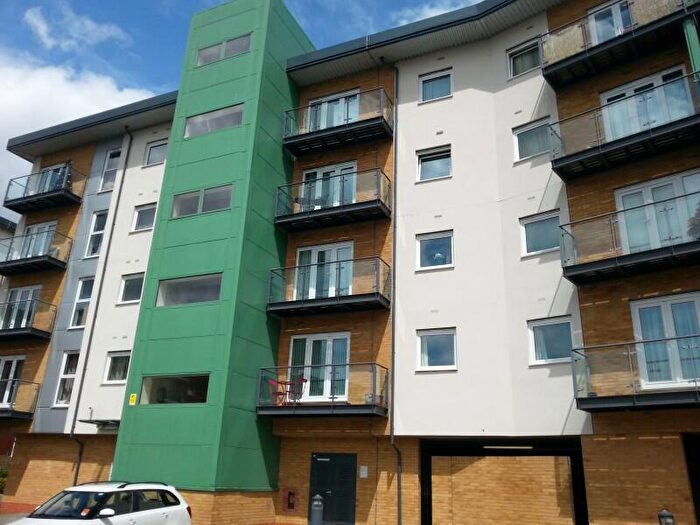 1 Bedroom Flat To Rent In Parkhouse Court, Hatfield, AL10