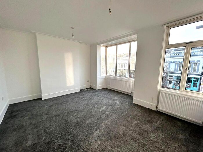 3 Bedroom Maisonette To Rent In Portland Road, Hove, BN3