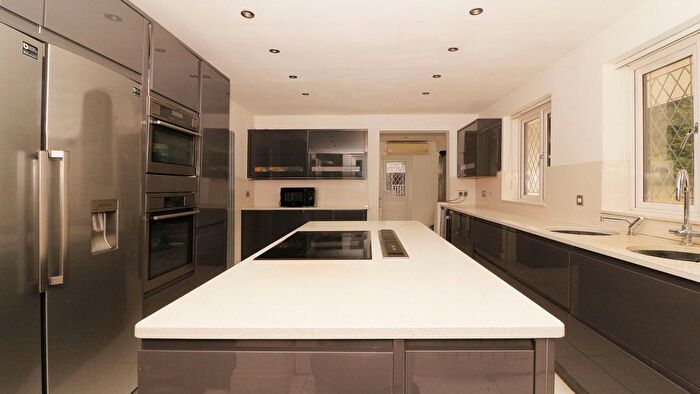 4 Bedroom Detached House For Sale In New Road Hill, Downe, Orpington, BR6