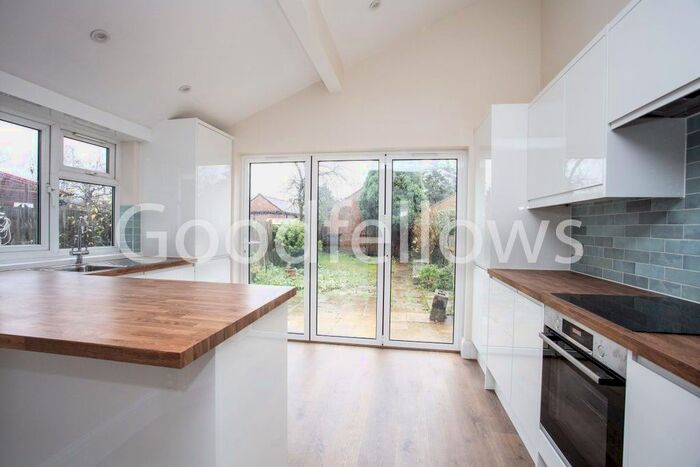 4 Bedroom Property To Rent In Sandbourne Avenue, London SW19