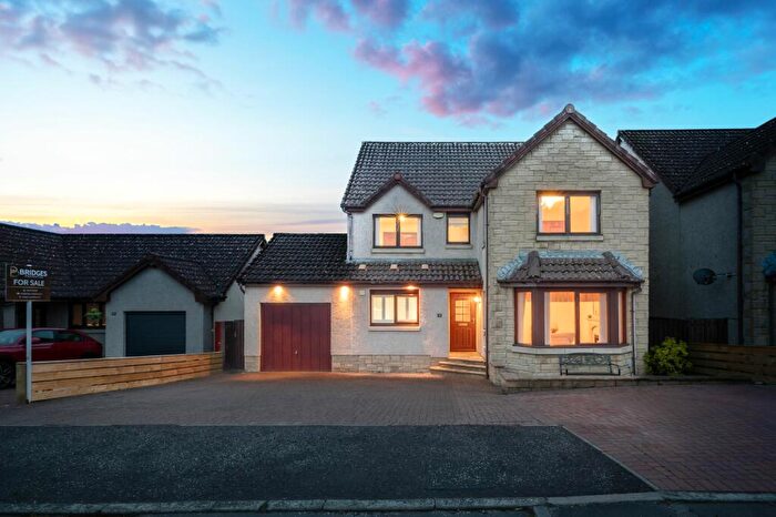 4 Bedroom Detached House For Sale In Deanburn Gardens, Seafield, EH47