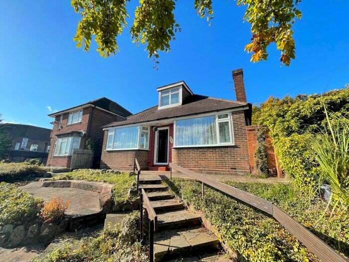 3 Bedroom Detached Bungalow To Rent In Crawley Green Road, Luton, LU2