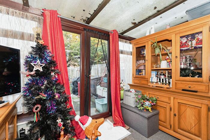 3 Bedroom End Of Terrace House For Sale In Foster Road, Norwich, Norfolk, NR3