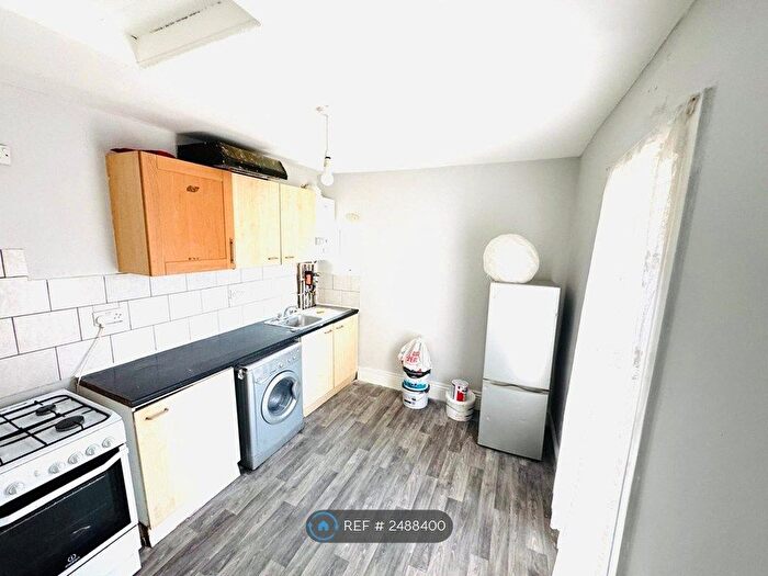 1 Bedroom Flat To Rent In Barking Road, London, E13