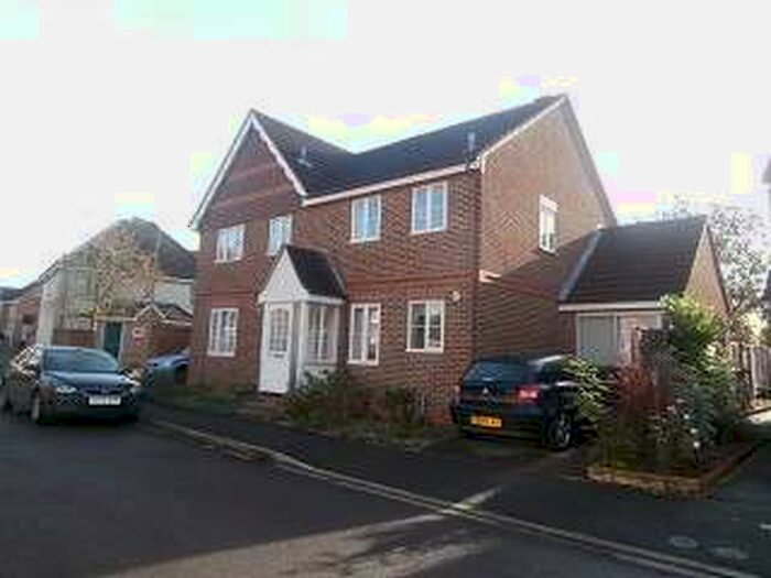 3 Bedroom Semi-Detached House To Rent In Didcot, Oxfordshire, OX11