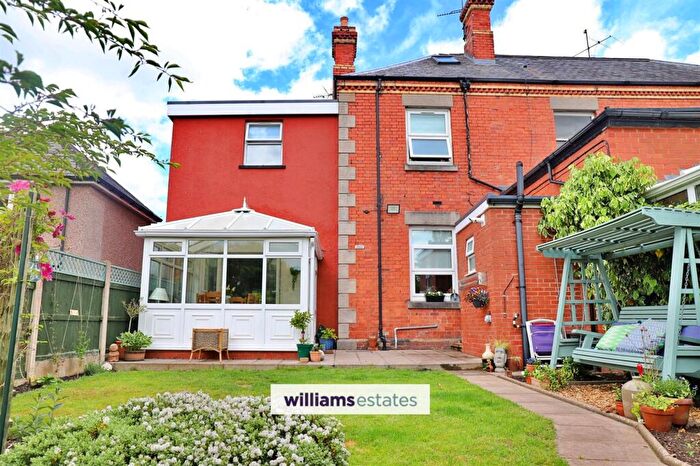 3 Bedroom Semi-Detached House For Sale In Llanrhydd Street, Ruthin, LL15