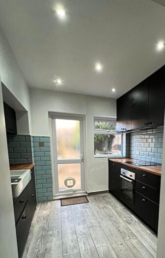 3 Bedroom Terraced House To Rent In West Street, Newport, NP20