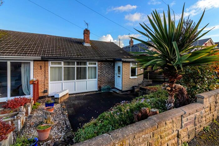 2 Bedroom Semi-Detached Bungalow For Sale In Greenhill Avenue, Honeywell, Barnsley, S71