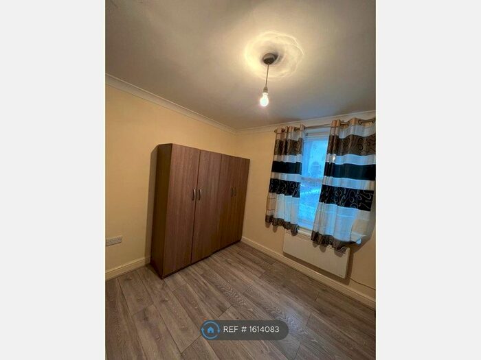 1 Bedroom Flat To Rent In Melville Road, Maidstone, ME15