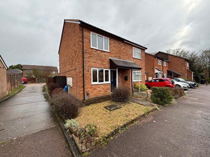 2 Bedroom House To Rent In Rosedale, Houghton Regis, Dunstable, LU5