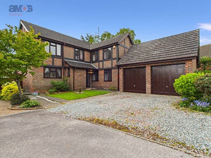 5 Bedroom Detached House For Sale In Spencers, Hockley, Essex, SS5
