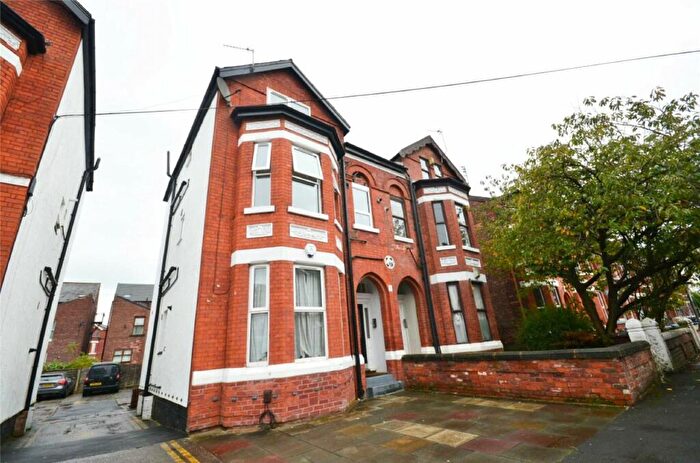 2 Bedroom Apartment To Rent In Central Road, Didsbury, Manchester, M20