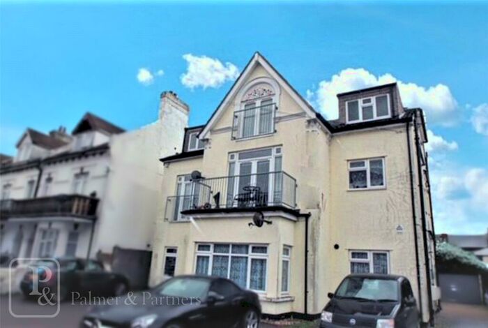 1 Bedroom Apartment To Rent In Carnarvon Road, Clacton-on-Sea, Essex, CO15