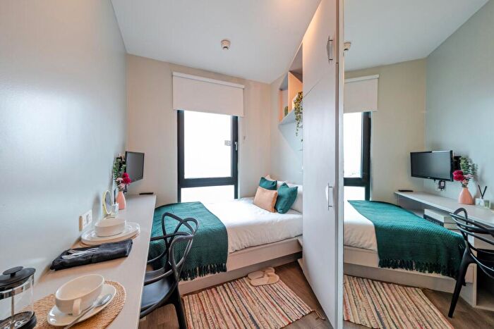 Flat To Rent In Nash House, Old Oak Lane, London, NW10