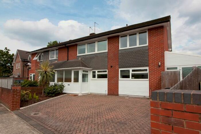 6 Bedroom Semi-Detached House To Rent In Park Road, Surbiton, KT5