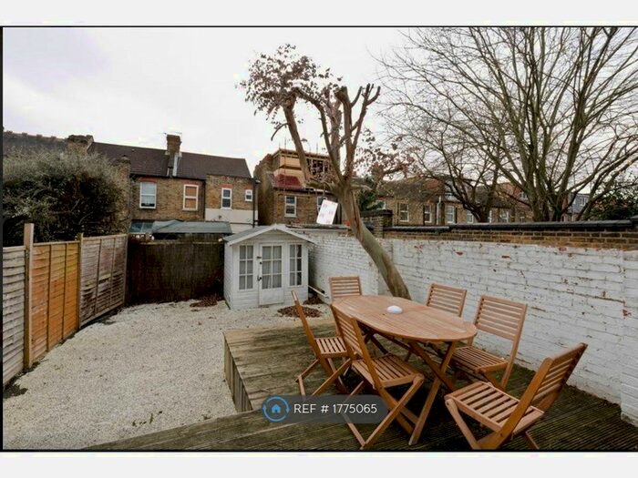 1 Bedroom Flat To Rent In Drayton Grove, West Ealing, W13