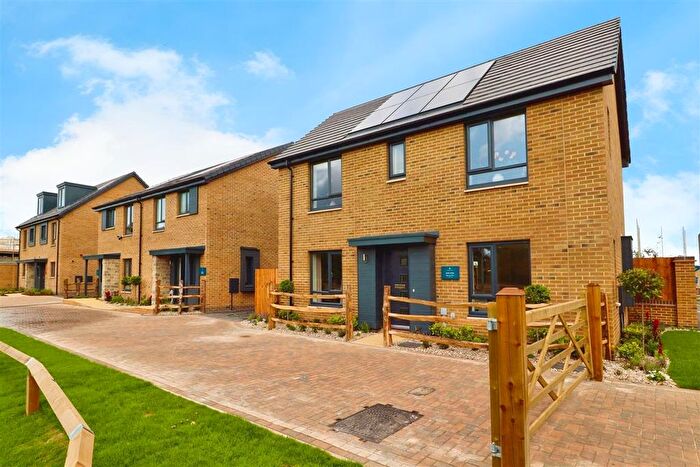 3 Bedroom Detached House For Sale In Kings Drive, Cardiff, CF3