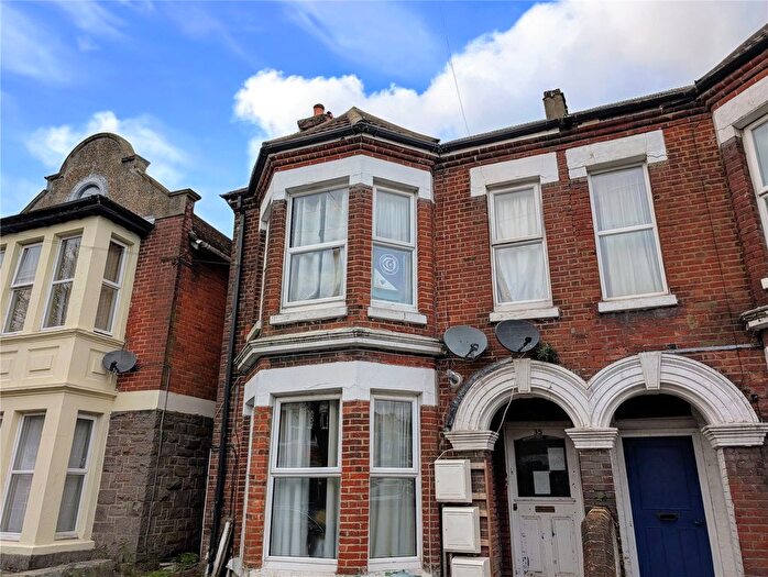 1 Bedroom Flat To Rent In Wilton Avenue, Southampton, Hampshire, SO15