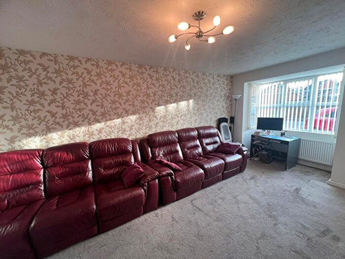 3 Bedroom End Of Terrace House For Sale In Brockenhurst Way, Longford, Coventry, Warwickshire, CV6