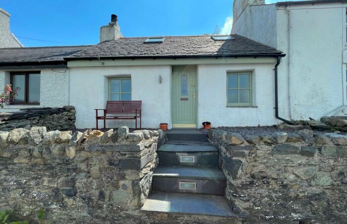 1 Bedroom Terraced House For Sale In Gallt Y Foel, Caernarfon, Gwynedd, LL55