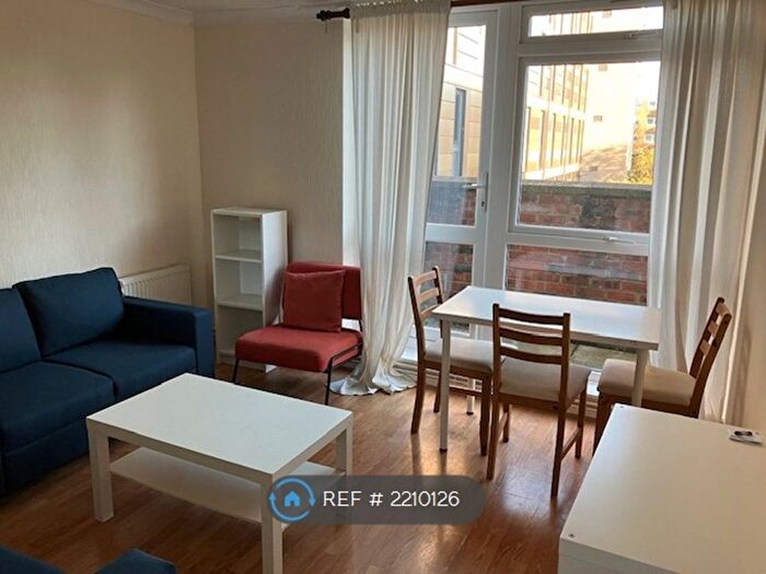 4 Bedroom Maisonette To Rent In Pitfield Street, London, N1