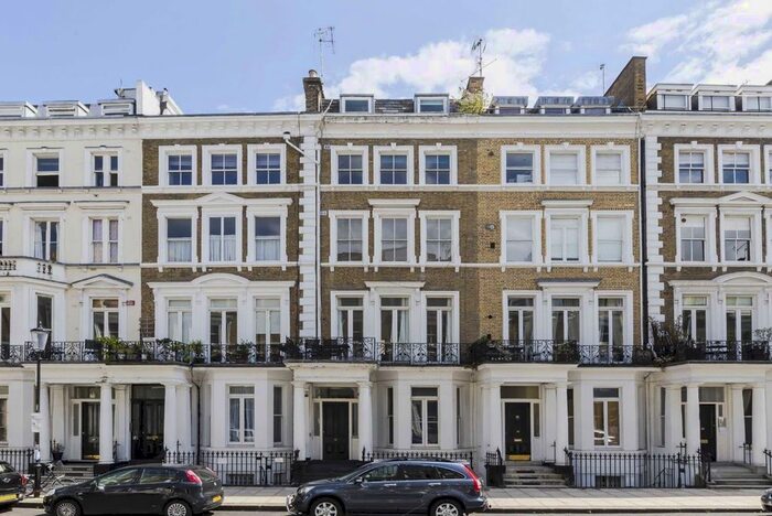 Studio To Rent In Collingham Place, London, SW5