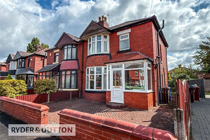 3 Bedroom Semi-Detached House For Sale In Southerly Crescent, New Moston, Manchester, M40
