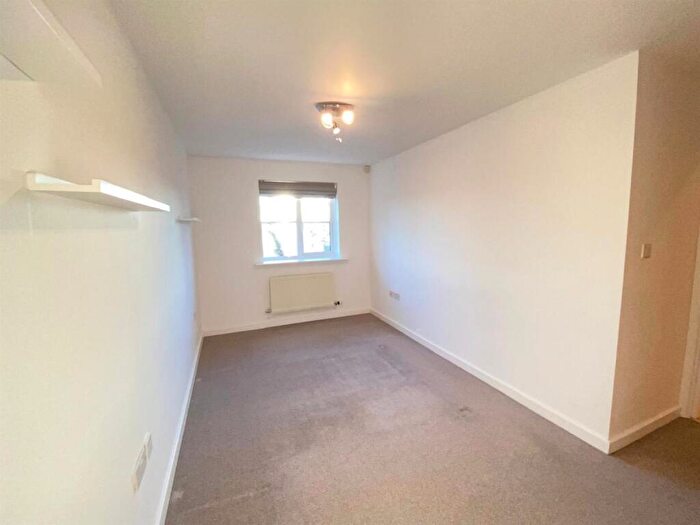 2 Bedroom Apartment To Rent In Wycliffe Court, Chester, CH2
