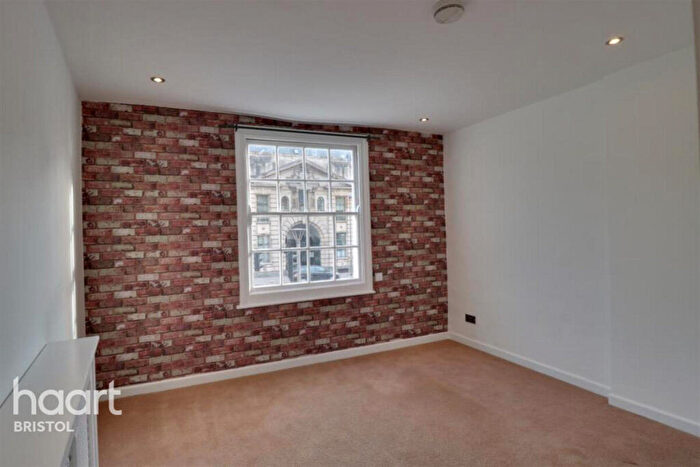 1 Bedroom Apartment To Rent In Redcross Street, Bristol, BS2