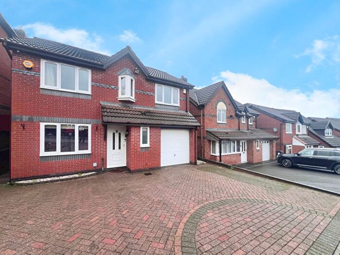 4 Bedroom Detached House To Rent In Warwick Road, Sutton Coldfield, B73