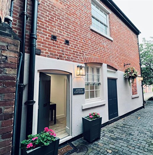 2 Bedroom Town House To Rent In Horninglow Street, Burton-On-Trent, DE14