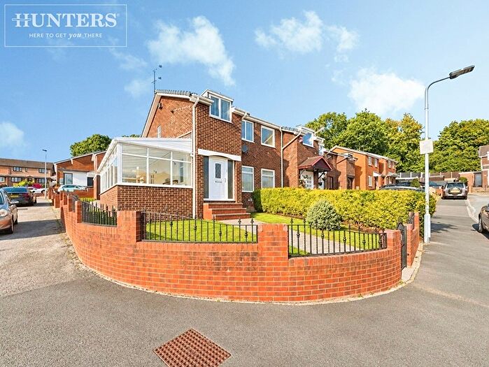 3 Bedroom Semi-Detached House For Sale In Brow Close, Worsbrough, Barnsley, S70