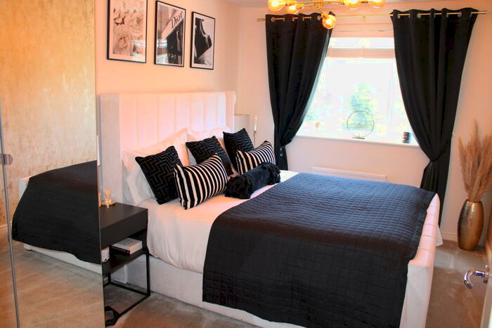 2 Bedroom Flat To Rent In Nine Elms Road, Stirchley, Birmingham, B30