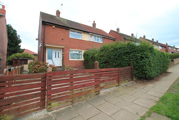 2 Bedroom Semi-Detached House To Rent In Albert Drive, Morley, LS27