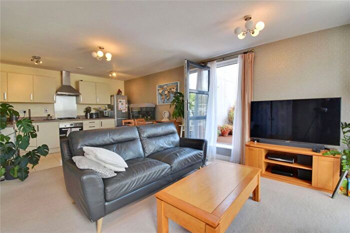 2 Bedroom Flat For Sale In Upton Road, Watford, Hertfordshire, WD18