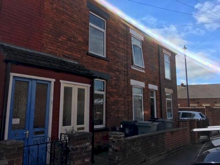 2 Bedroom Property To Rent In Launder Terrace, Grantham NG31