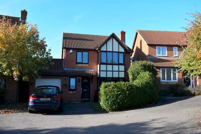 5 Bedroom Detached House To Rent In Egerton Gate, Shenley Brook End, Milton Keynes, MK5