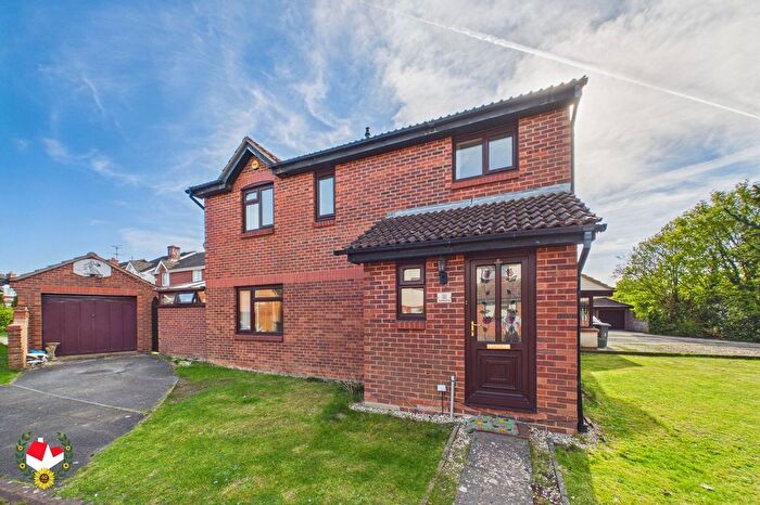 4 Bedroom Detached House For Sale In Grayling Close, Abbeymead, Gloucester, GL4