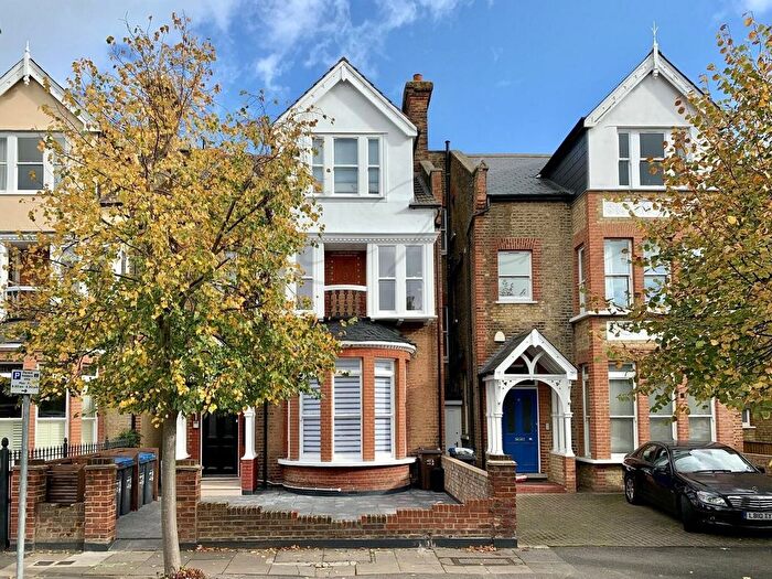 Studio To Rent In Merton Hall Road, Wimbledon, SW19