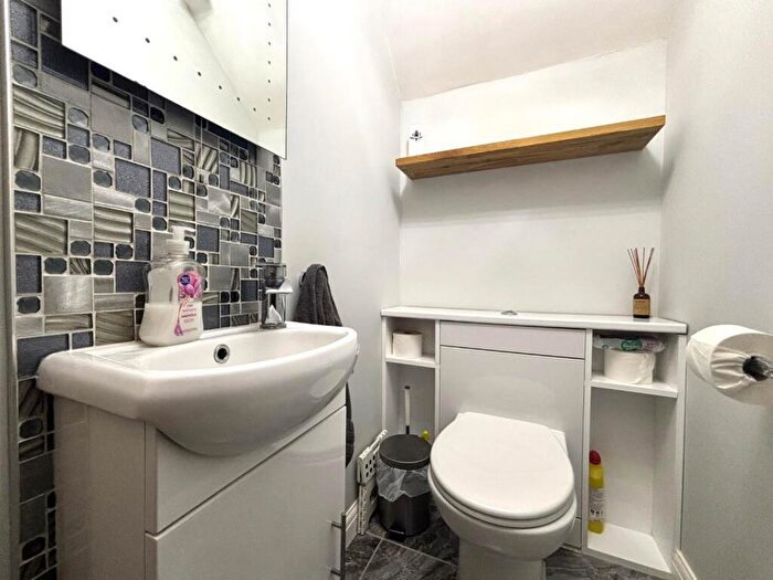 4 Bedroom Detached House For Sale In Thirlmere, Stevenage, SG1